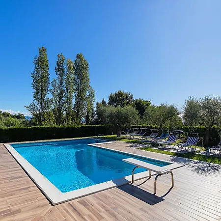 Le By Whale Homes 아파트